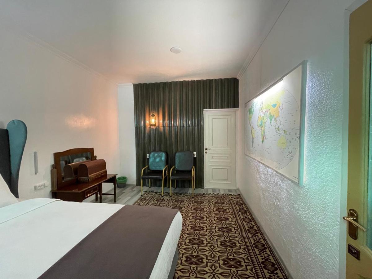 Duet Hostel & Hotel Karakol Extérieur photo