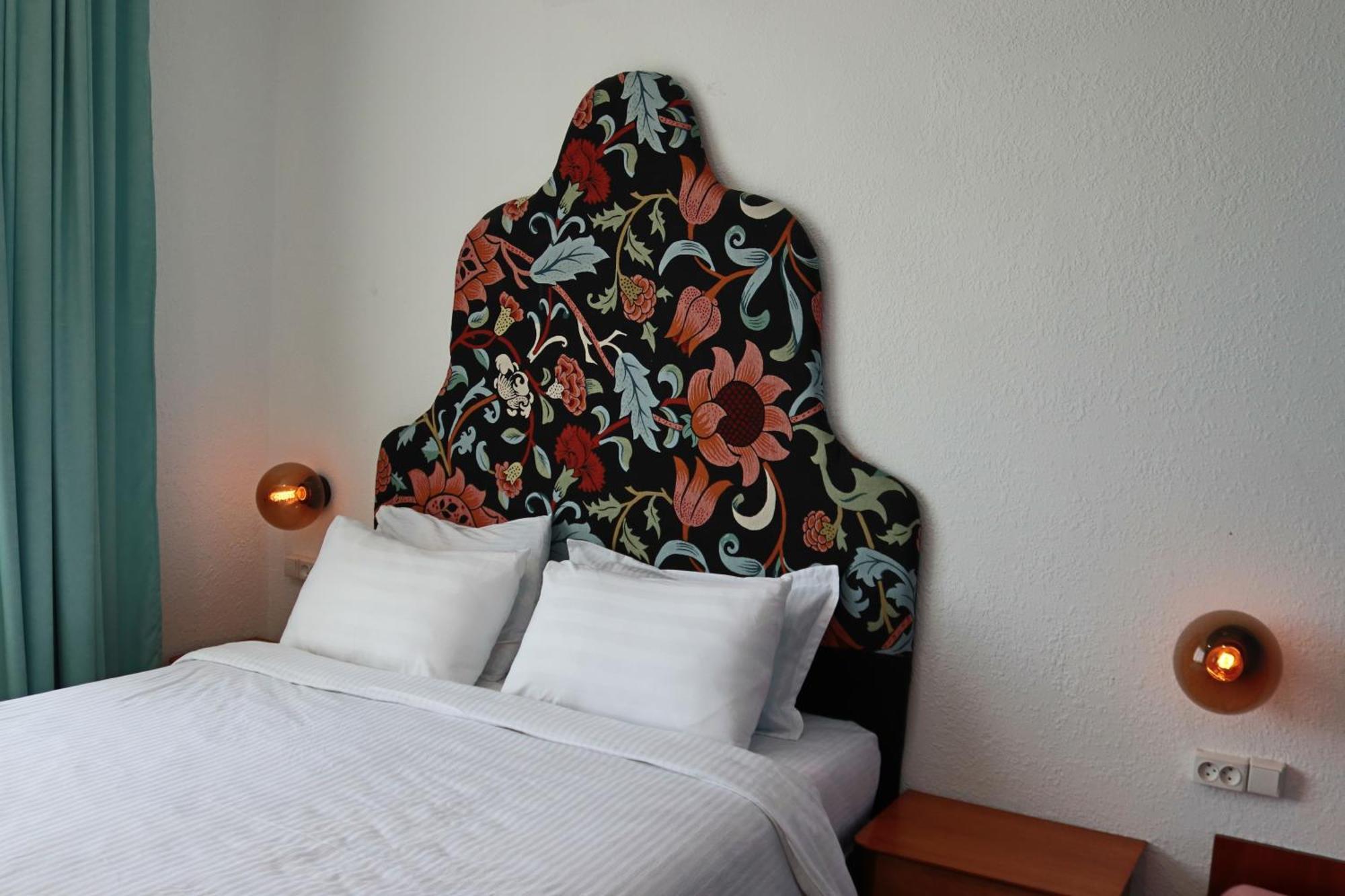 Duet Hostel & Hotel Karakol Extérieur photo